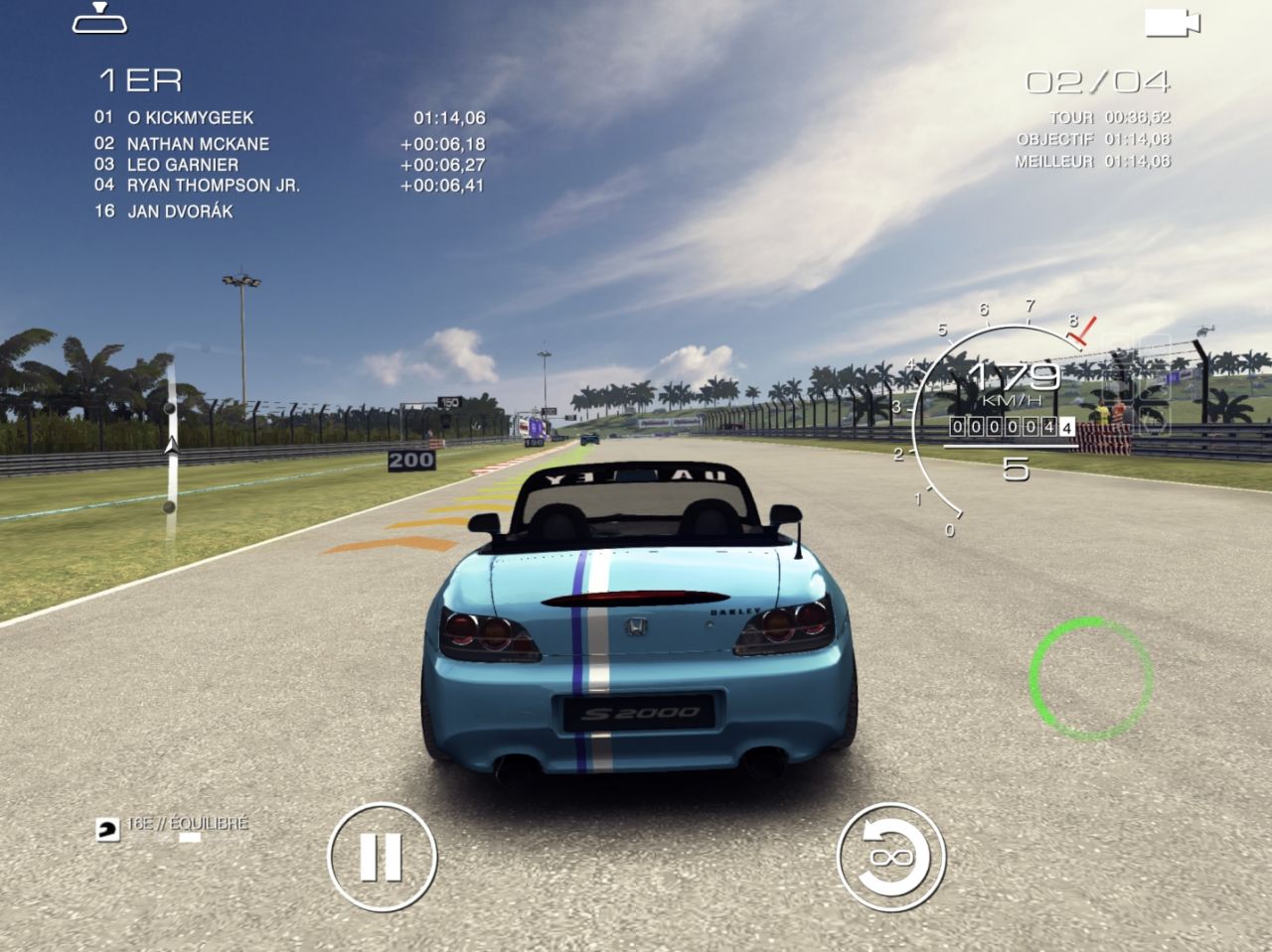 GRID Autosport (copie d'écran 27 sur iPhone / iPad)