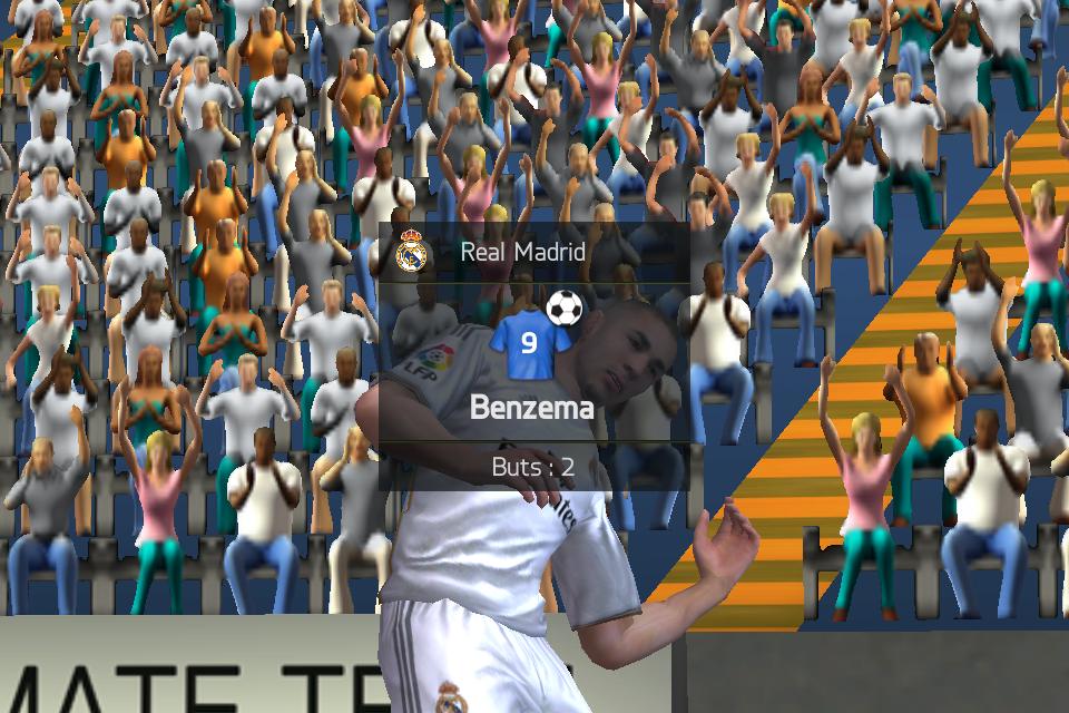 Au moins, dans FIFA 14, Karim Benzema arrive à marquer !